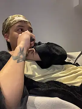 SirDamian stripchat live cam model
