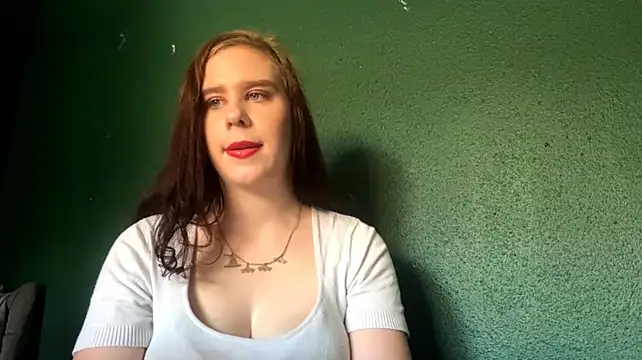 MayaKiss stripchat live cam model