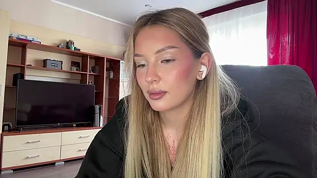 PearlCiccarone stripchat live cam model