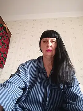 MelanyBanks stripchat live cam model