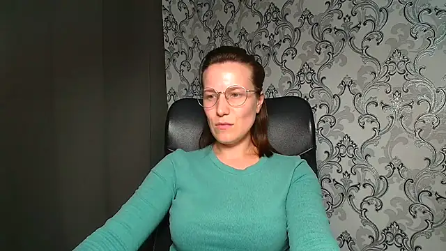 Kelly_Kisss stripchat live cam model