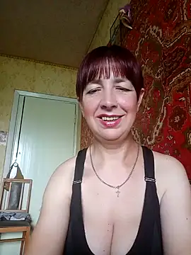 MilaSwan777 stripchat live cam model