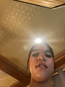 slutty_aki stripchat live cam model