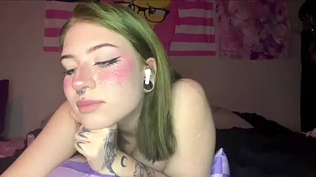 Alisha_Skyy stripchat live cam model