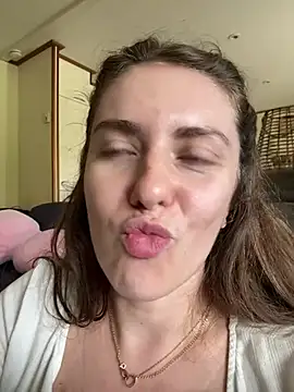 MariiD stripchat live cam model