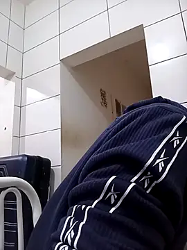 Tchutom stripchat live cam model