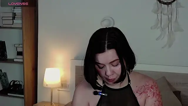 HermioneMoon stripchat live cam model