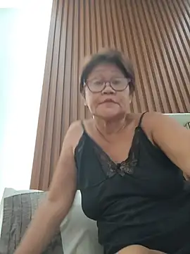 Sunflower1956 stripchat live cam model