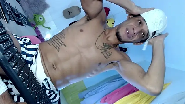 Brendt_Hotx stripchat live cam model