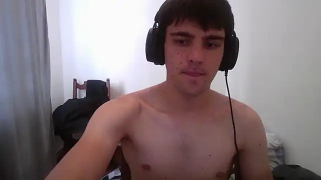 Milocki_g stripchat live cam model