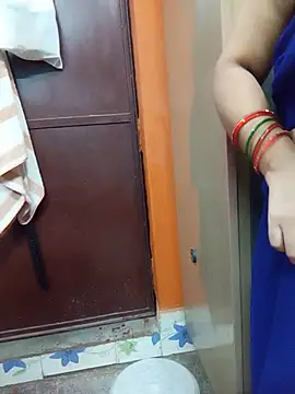 Manjudear stripchat live cam model