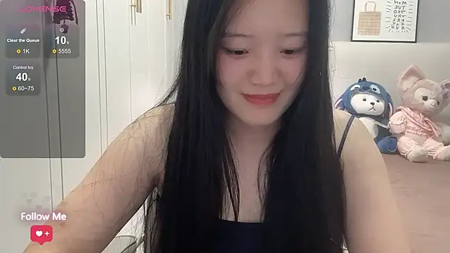 --bee-- stripchat live cam model