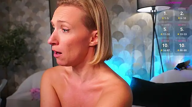 UmaTruewoman stripchat live cam model