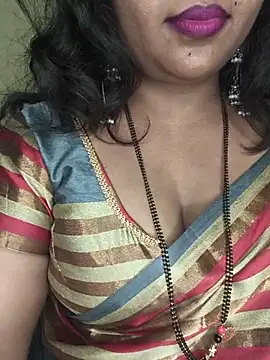 ur_love_kannada1 stripchat live cam model