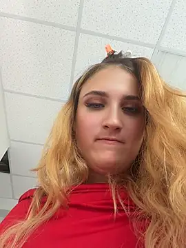 AdelRich stripchat live cam model