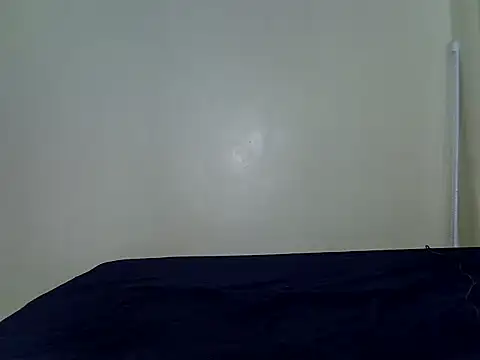 Dejavuh24 stripchat live cam model