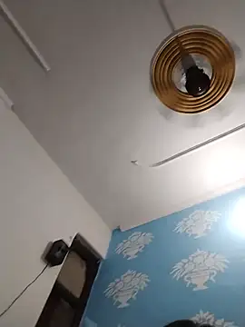 Sexy_Ashu stripchat live cam model