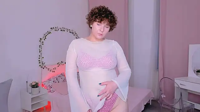 MelittaStorrie stripchat live cam model