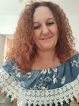 KarinaFlower99 stripchat live cam model