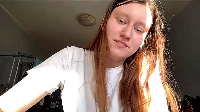 Irissoft stripchat live cam model