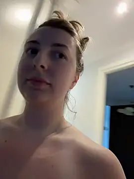 curvyflawless stripchat live cam model