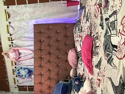 Rachellcooperrr stripchat live cam model