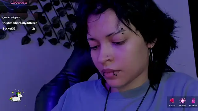 Anny_Kiitty stripchat live cam model