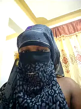 chocolate-puss stripchat live cam model