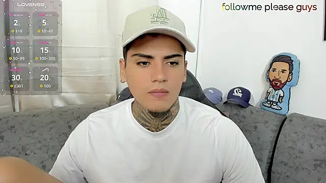 sweetlatinoboy stripchat live cam model