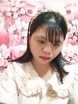 Xuka_lyss stripchat live cam model