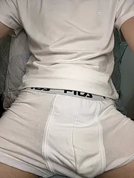 MatteoBalkanTwink stripchat live cam model