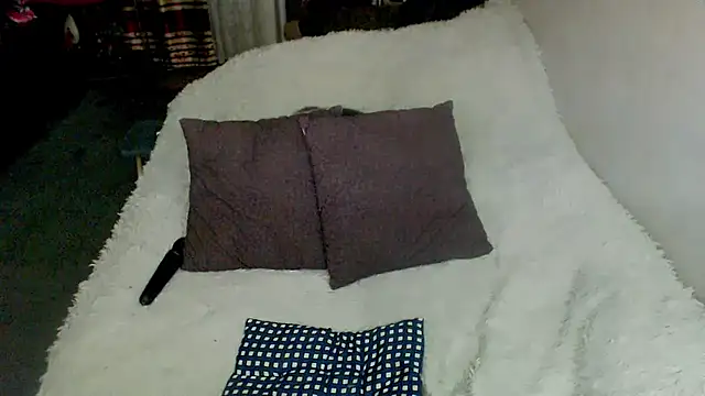Juliamodest1 stripchat live cam model