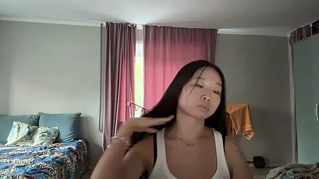 NorahHeelan stripchat live cam model