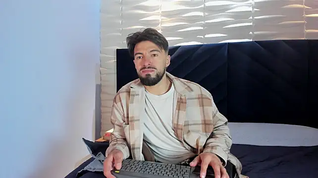 Liam_ashford stripchat live cam model