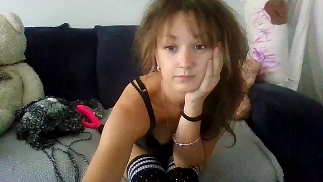 sensins_ stripchat live cam model