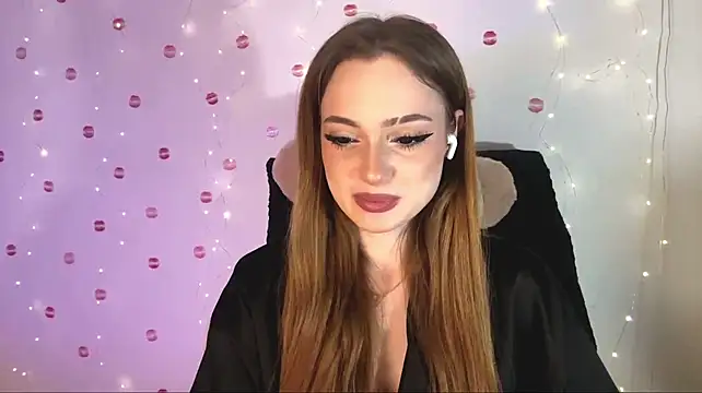 WillaVeile stripchat live cam model