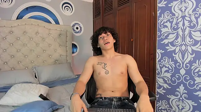 adrian_black86306 stripchat live cam model