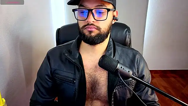 Ernesto-Rodriguez82 stripchat live cam model