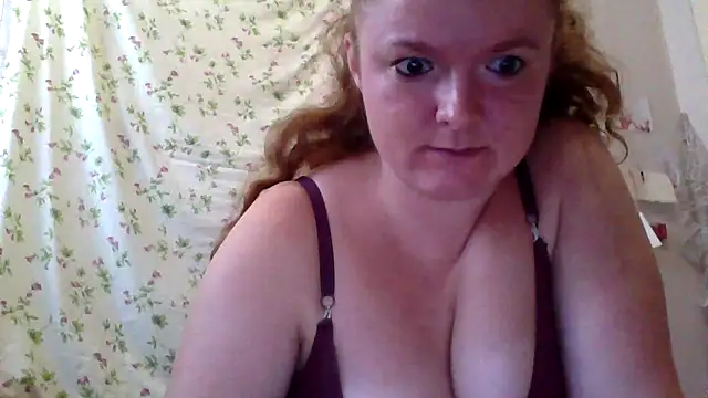 Rae_Jeannie stripchat live cam model