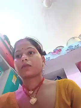 CHANDNi_700 stripchat live cam model