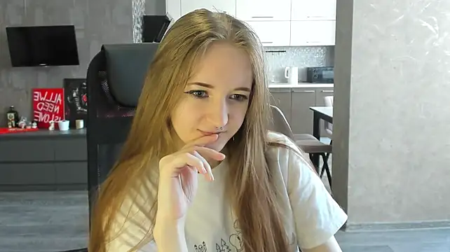 KateKayer stripchat live cam model