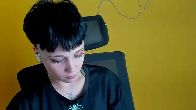 MissKetrin stripchat live cam model