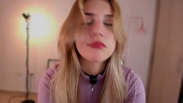Dakotaa_ stripchat live cam model