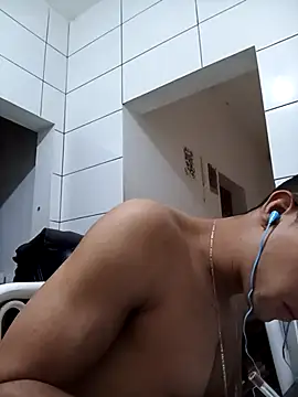 Tchutom stripchat live cam model