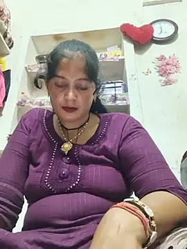 Mohni_love stripchat live cam model