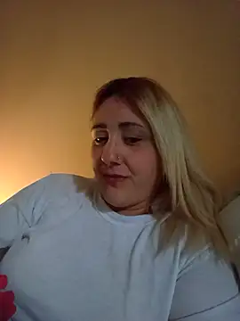 Manuzinha2209 stripchat live cam model