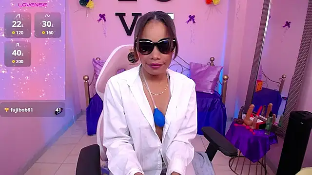 ingrid03_taffur stripchat live cam model