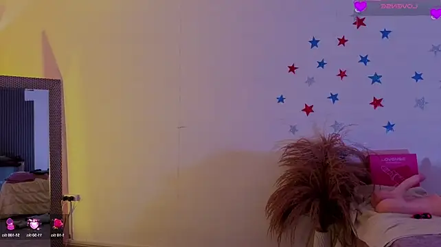 fransheskarossi stripchat live cam model