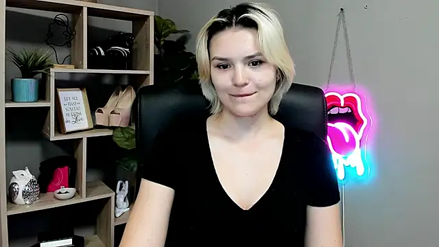 SweetLilyxo stripchat live cam model