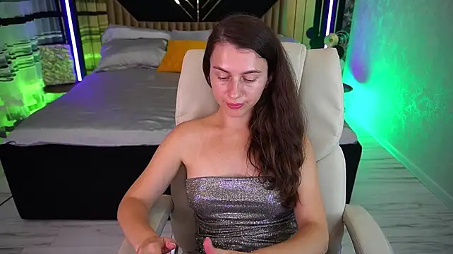 LittleJulii stripchat live cam model